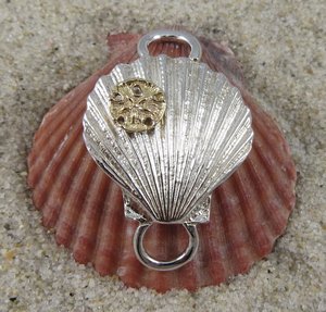 Sterling Silver Scallop w/ 14k Sand Dollar Clasp