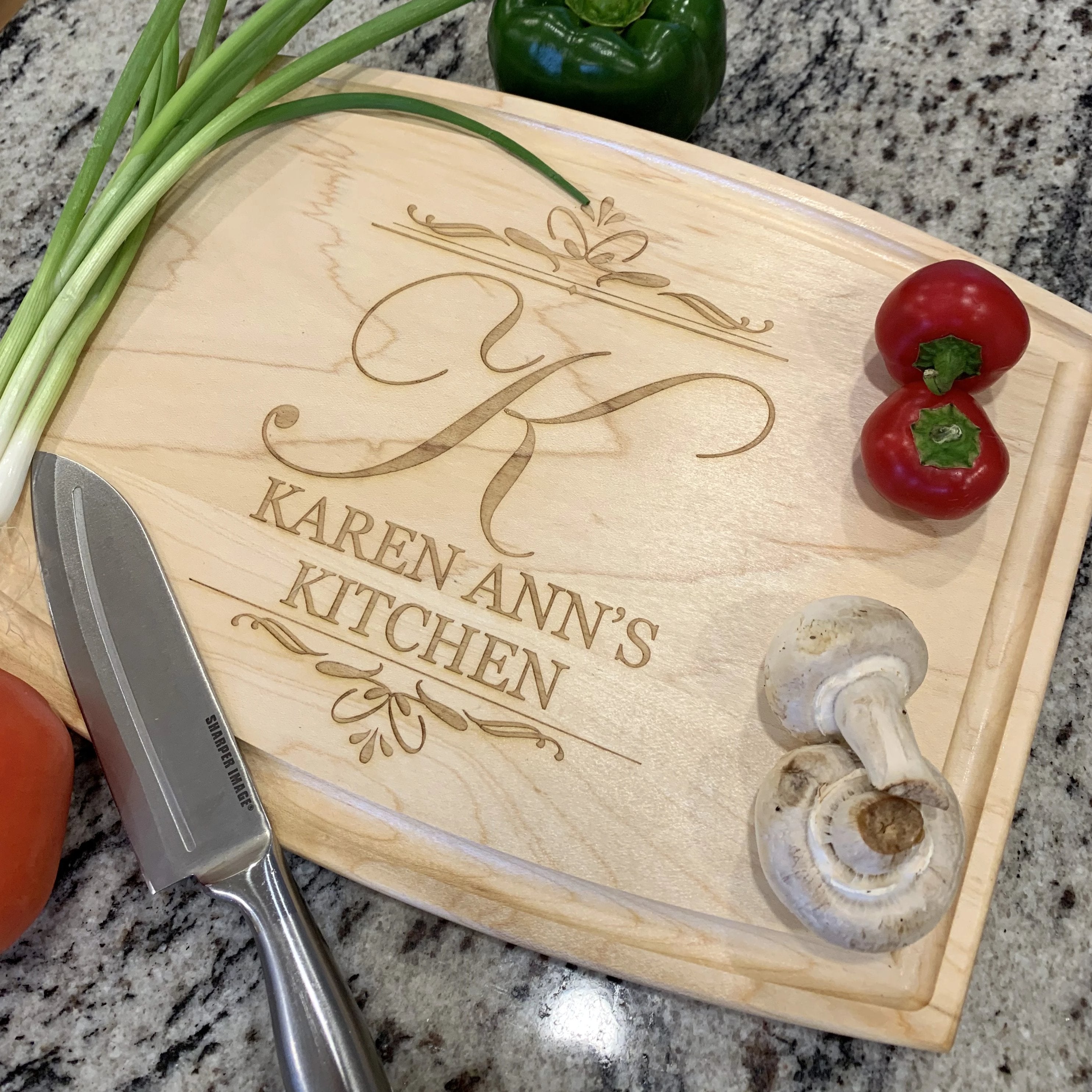 Personalized Pineapple Cutting Board, Custom Cutting Board, Jacob + E –  Stamp Out