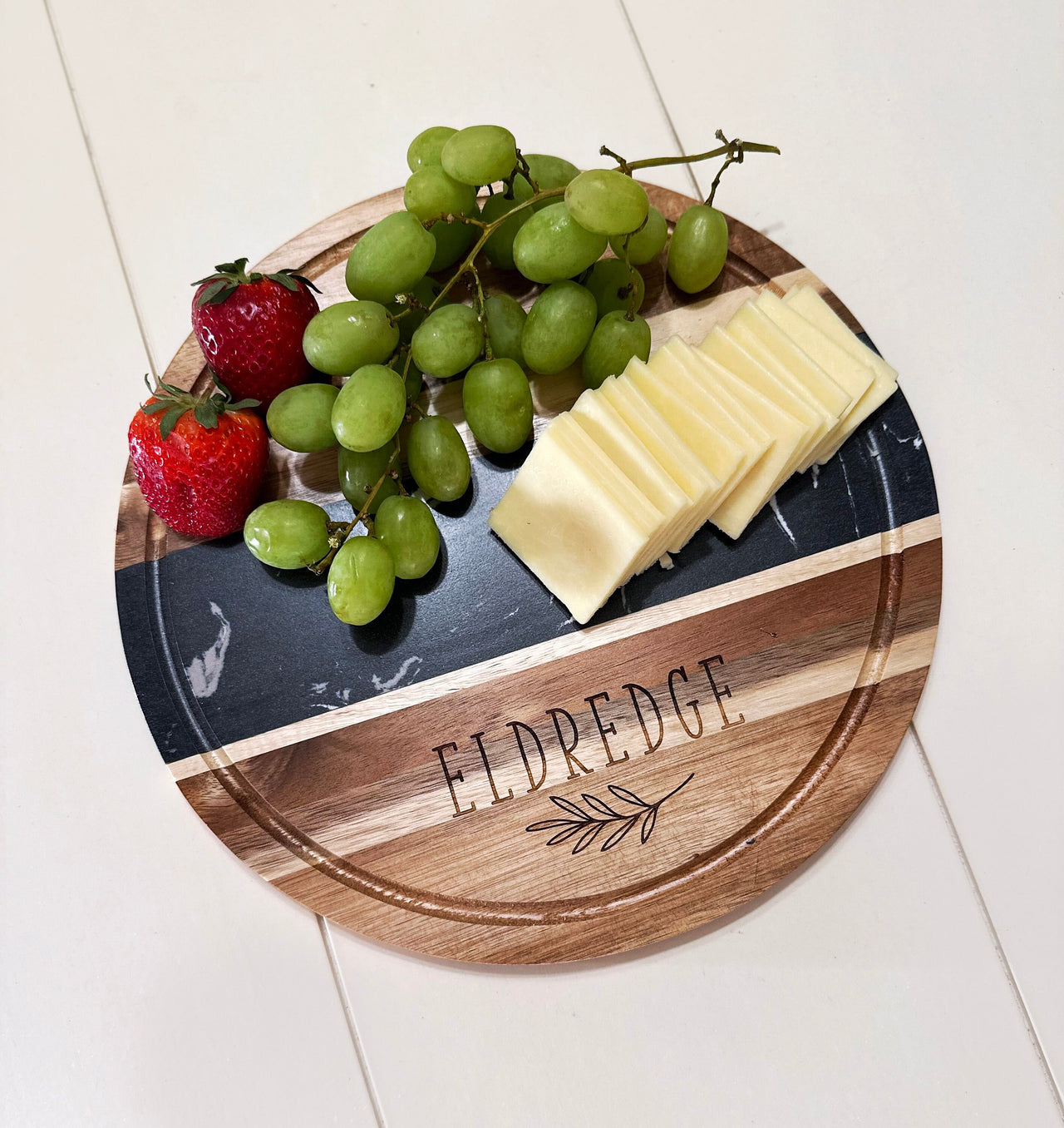 Personalized Black Marble & Acacia Wood Round Board, Charcuterie, Serving Cutting Board, Housewarming, Closing Gift, Wedding, Bridal Shower