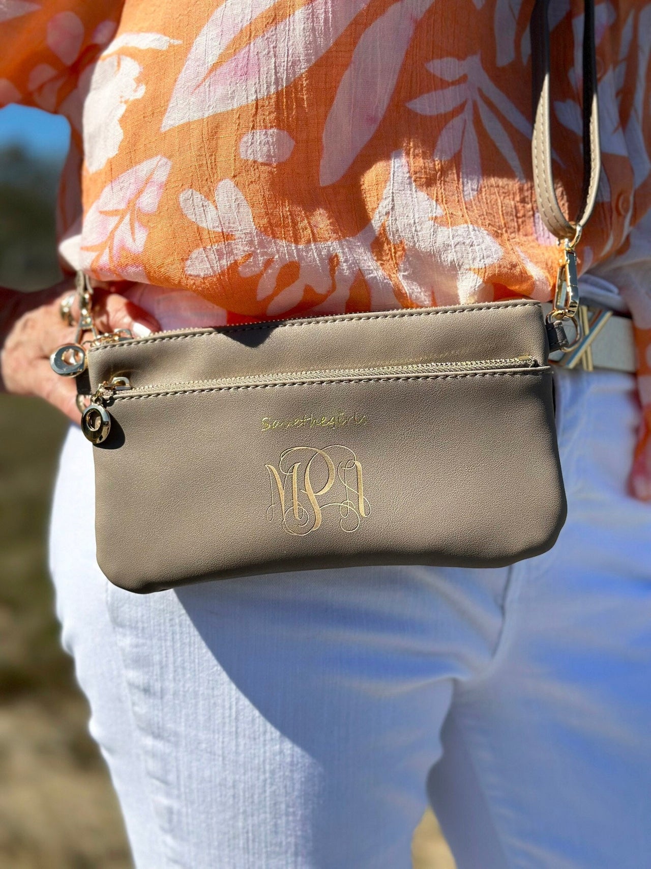 Personalized Women's Purse, RFID, Crossbody Clutch, Mother's Day, Gifts for Her, Vegan Leather, Bridesmaid, Valentines Day, Wallet Wristlet